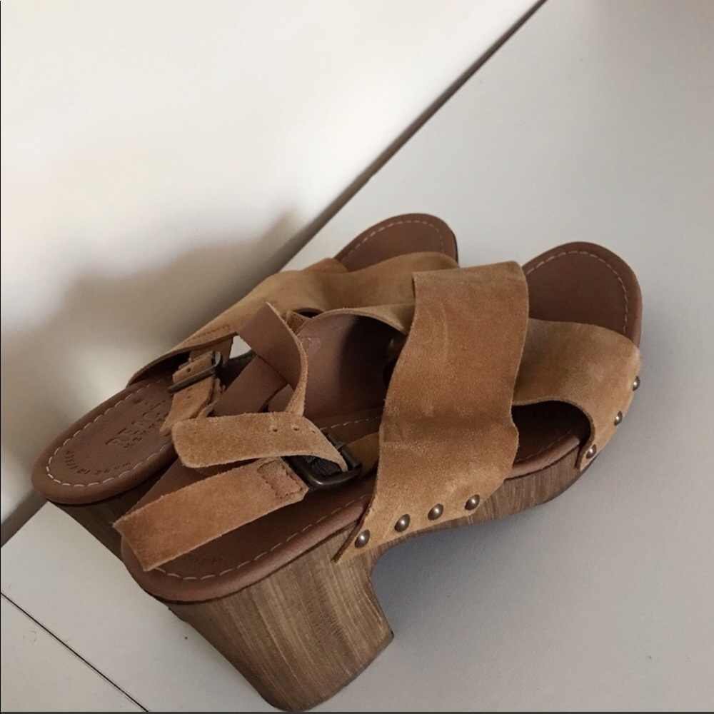 Kenneth Cole Reaction Shoe.